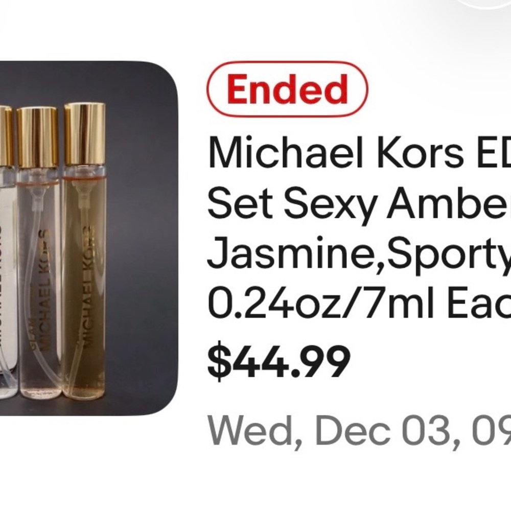 Michael Kors White Box with Gold Plaque